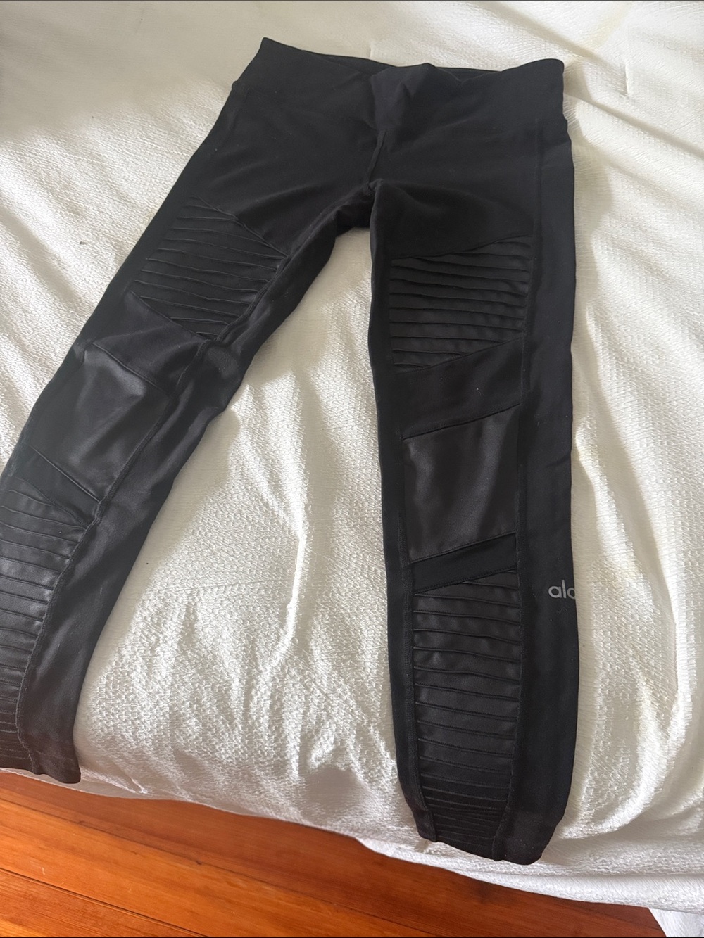 ALO Yoga Black Leggings